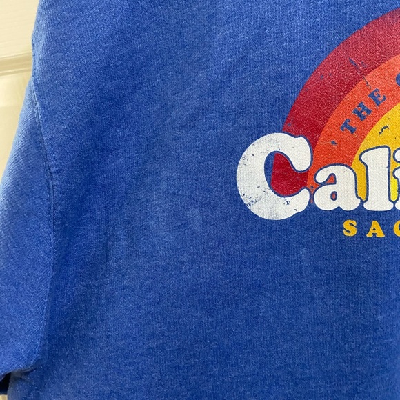 Nice Retro SACRAMENTO California Blue Short Sleeve Hoodie Sweatshirt Men’s XL - Picture 3 of 5